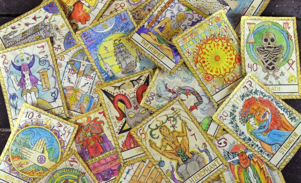 Tarot mai 2022. Zodia care va trăi viaţa mult visată până acum, va fi o lună minunată