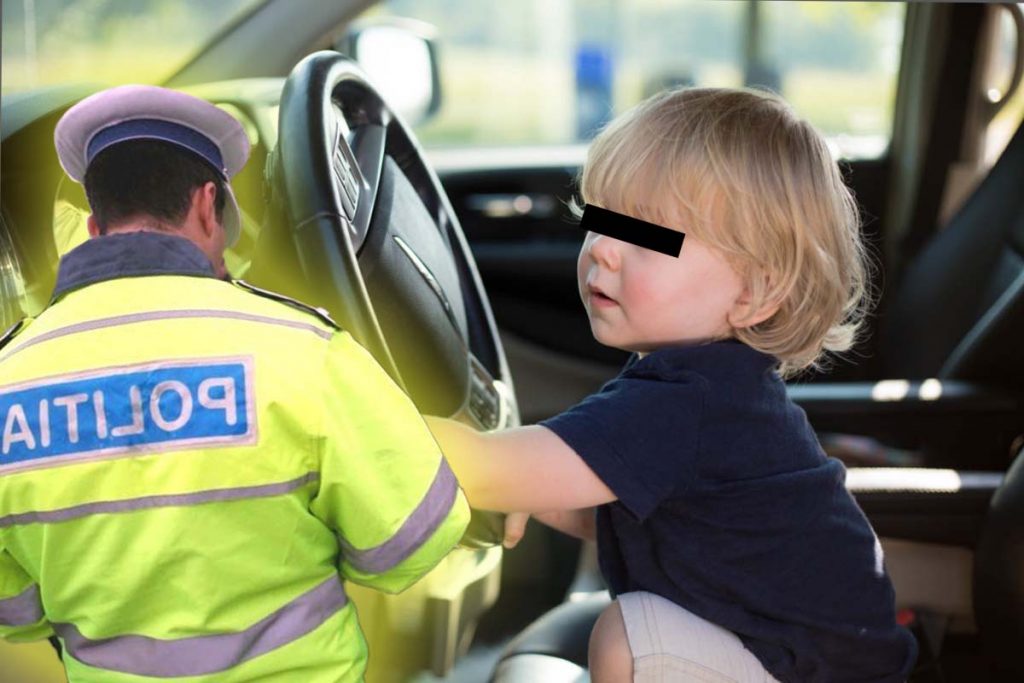 Un băieţel de doar 4 ani i-a uimit pe poliţiştii de la Rutieră cu abilităţile sale de şofer. Ce a făcut puştiul în trafic