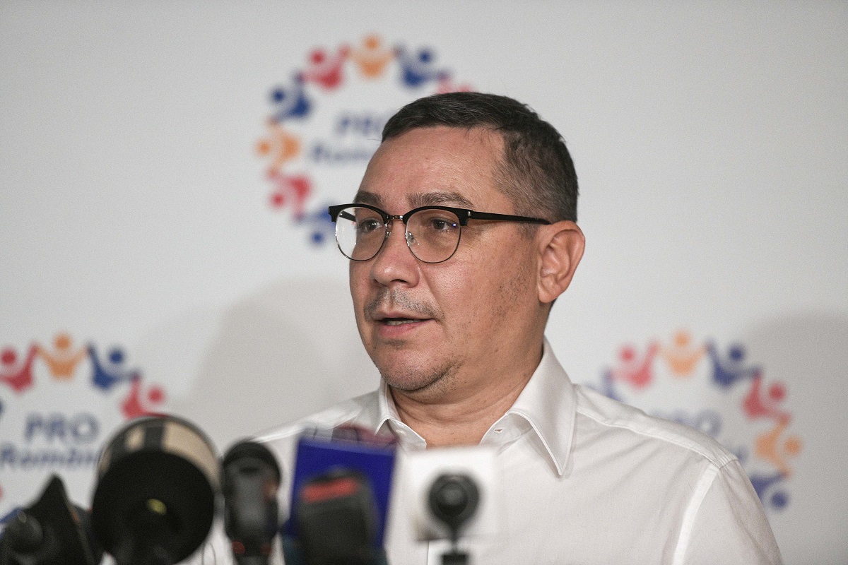 Victor Ponta i-a luat apararea lui Cristian Popescu-Piedone, dupa sentinta in dosarul Colectiv