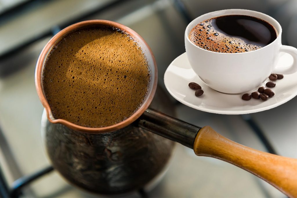 Cum faci cea mai bună cafea la ibric. Aşa nu iese niciodată amară, e secretul specialiştilor