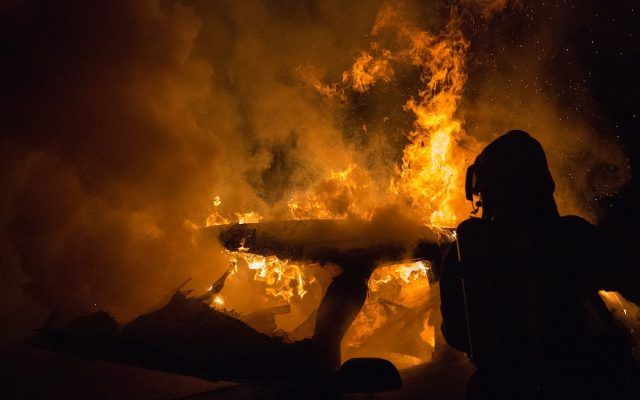 Incendiu puternic in Lunca Bradului