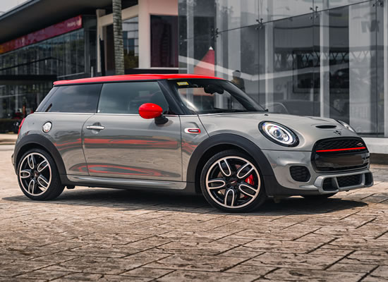 Lidl ofera un Mini Cooper unui client norocos