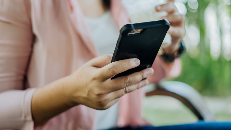 Schimbari operatori de telefonie mobila