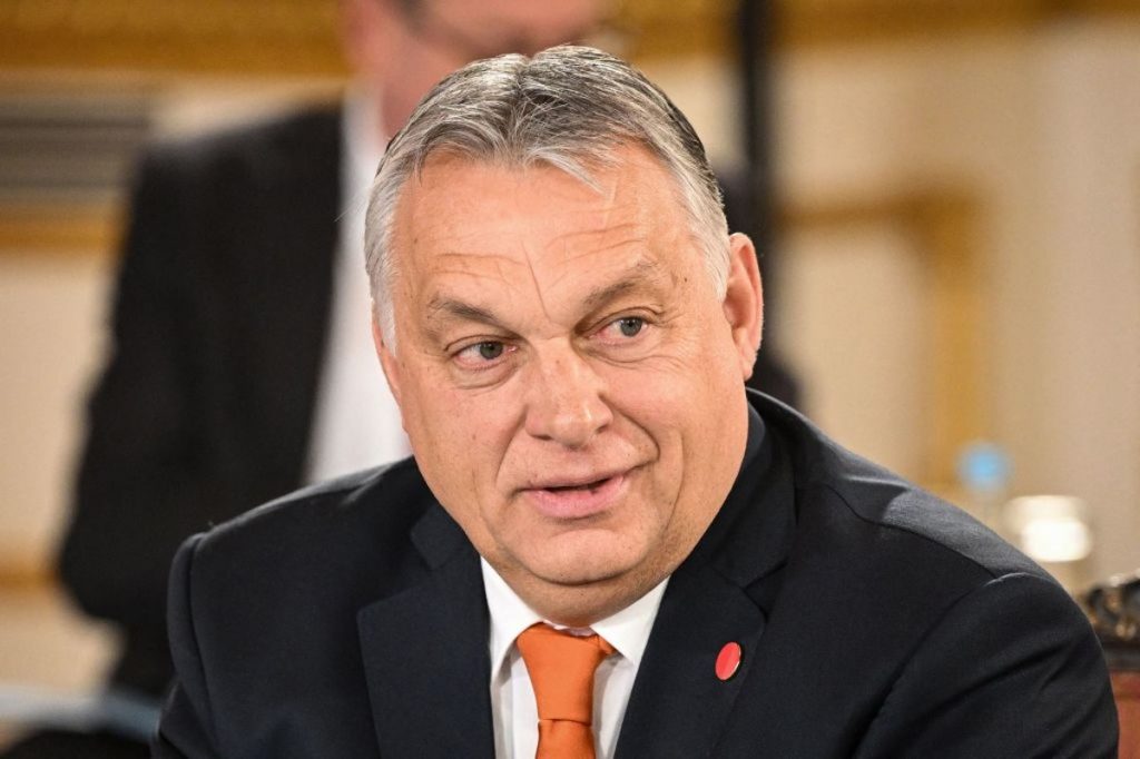 Reacțiile politicienilor români la vizita lui Viktor Orban în România. AUR: „Să plece cât mai repede la ei acasă să învețe ce înseamnă respectul!”