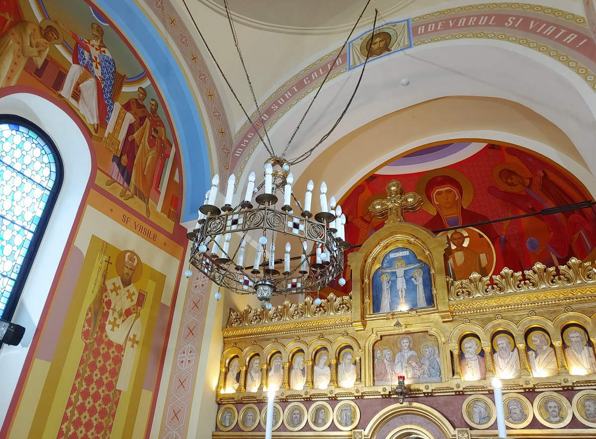 Povestea celei mai mici catedrale din lume. Se găsește în București, dar puțini știu istoria ei