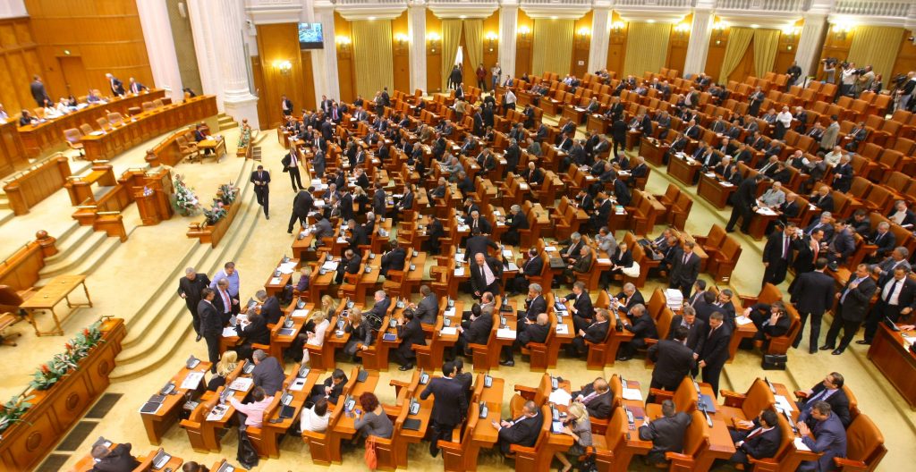 Parlamentul a votat legea. Ce materie nouă vor studia elevii