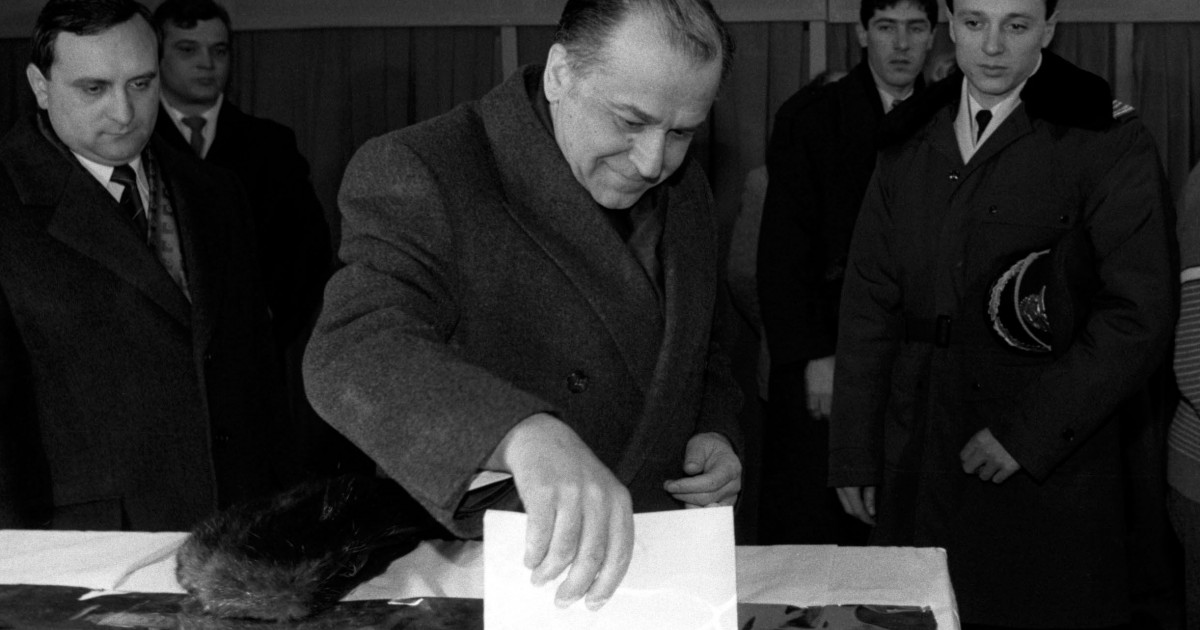 Ce nu a vrut Ion Iliescu să facă în 1991. Abia acum s-a aflat secretul fostului preşedinte „Românii au tras mult din cauza asta”