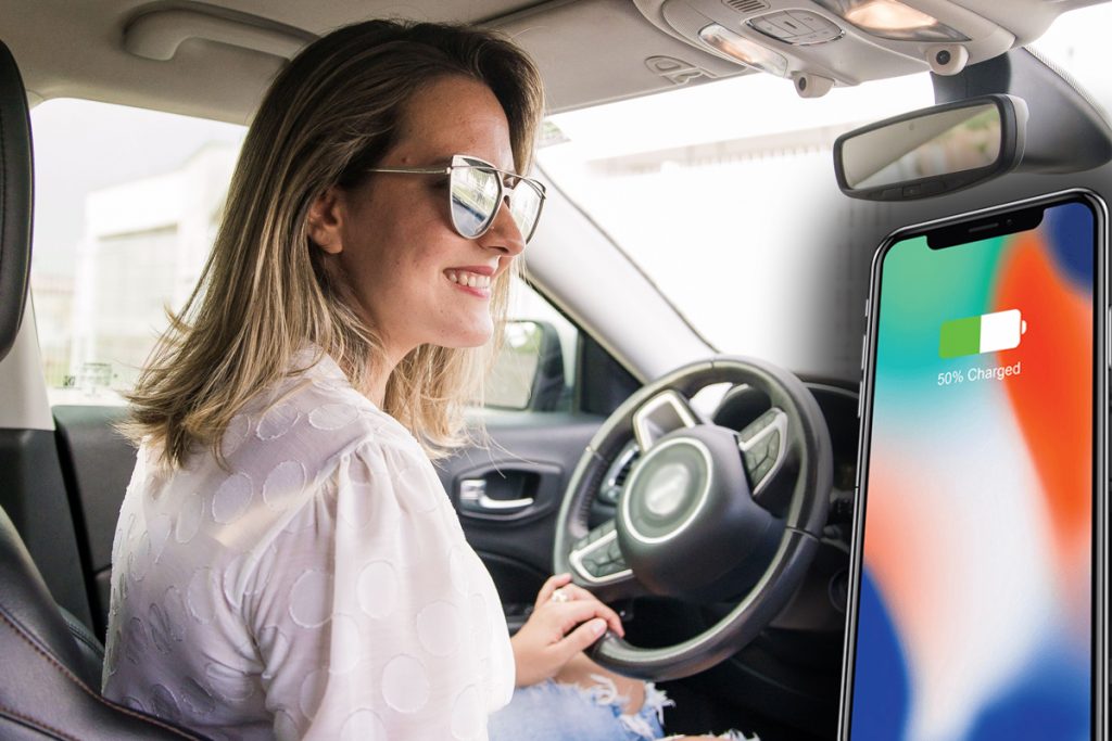 Greșeala pe care o faci de fiecare dată când încarci telefonul în mașină. Îți poate strica dispozitivul