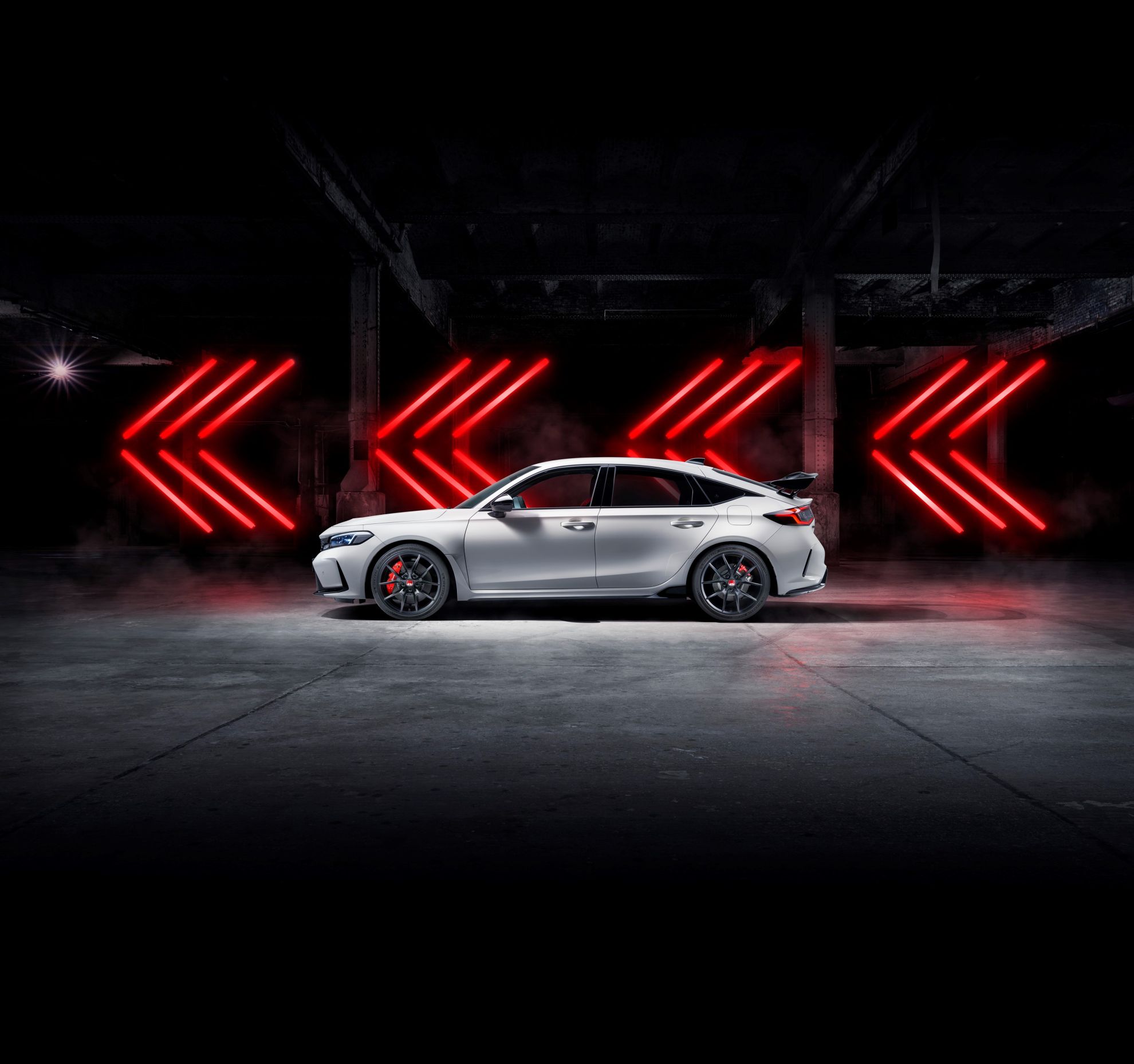 Premieră: noua generație Honda Civic Type R. Modelul de performanță dispune de un motor de 2,0 litri și cutie manuală cu șase rapoarte