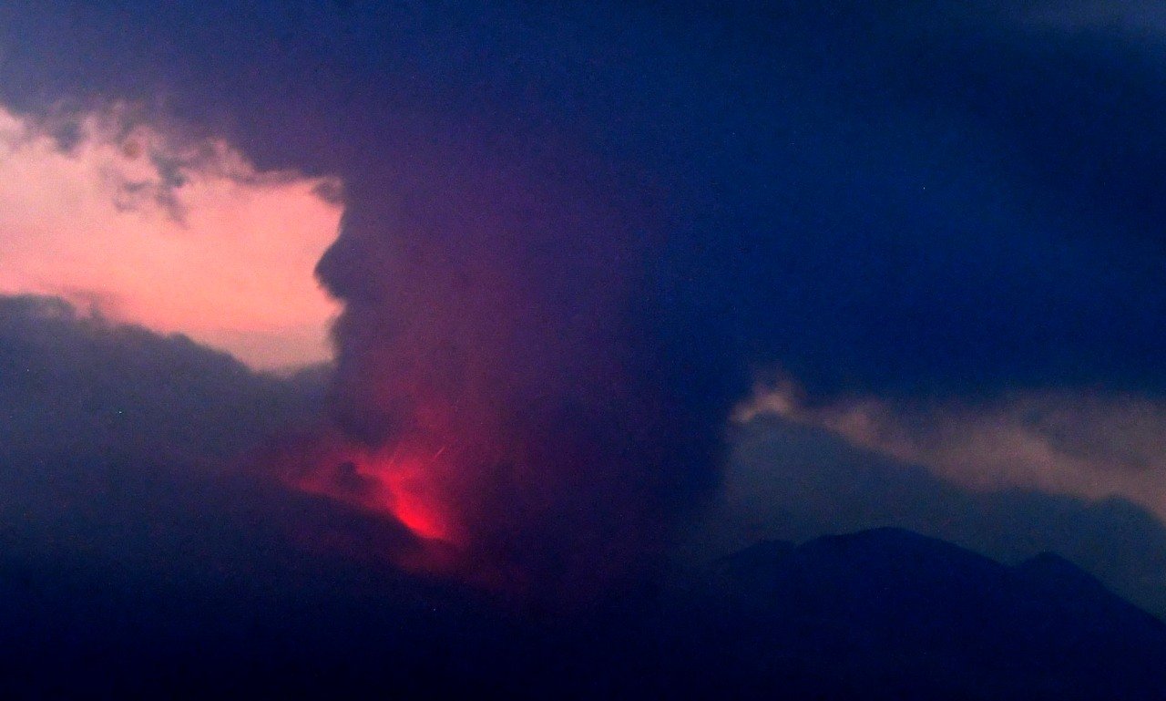 In Japonia a erupt cel mai activ vulcan din tara