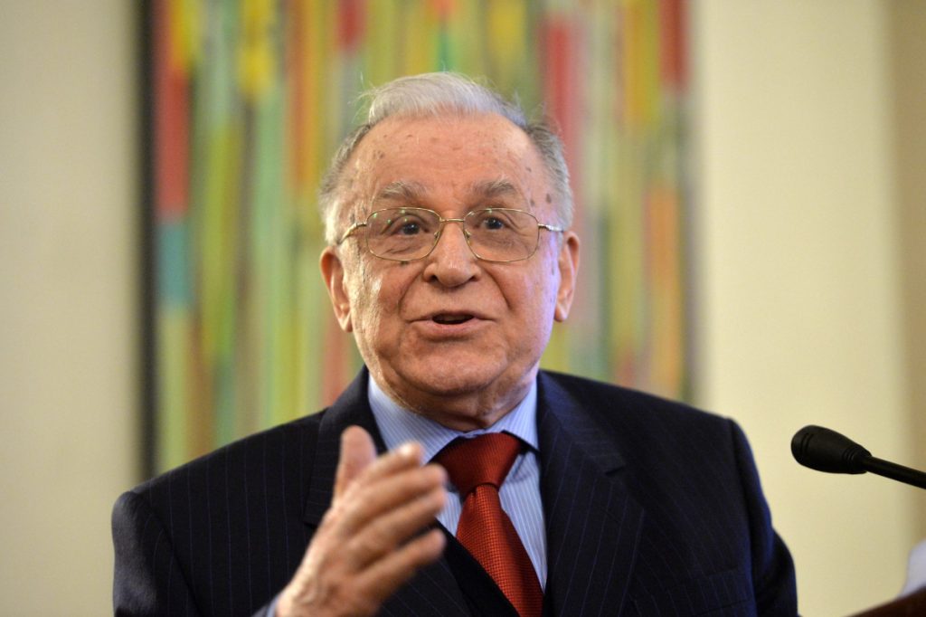Nepoata celebră a lui Ion Iliescu, despre care puțini știau că sunt rude. Vedeta s-a iubit cu fiul lui Țiriac