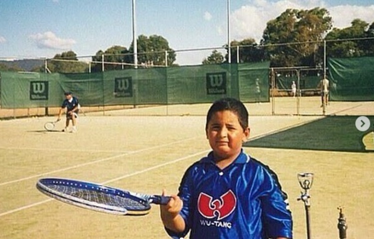 După 20 de ani de la această fotografie, puștiul din imagine a devenit star la Wimbledon