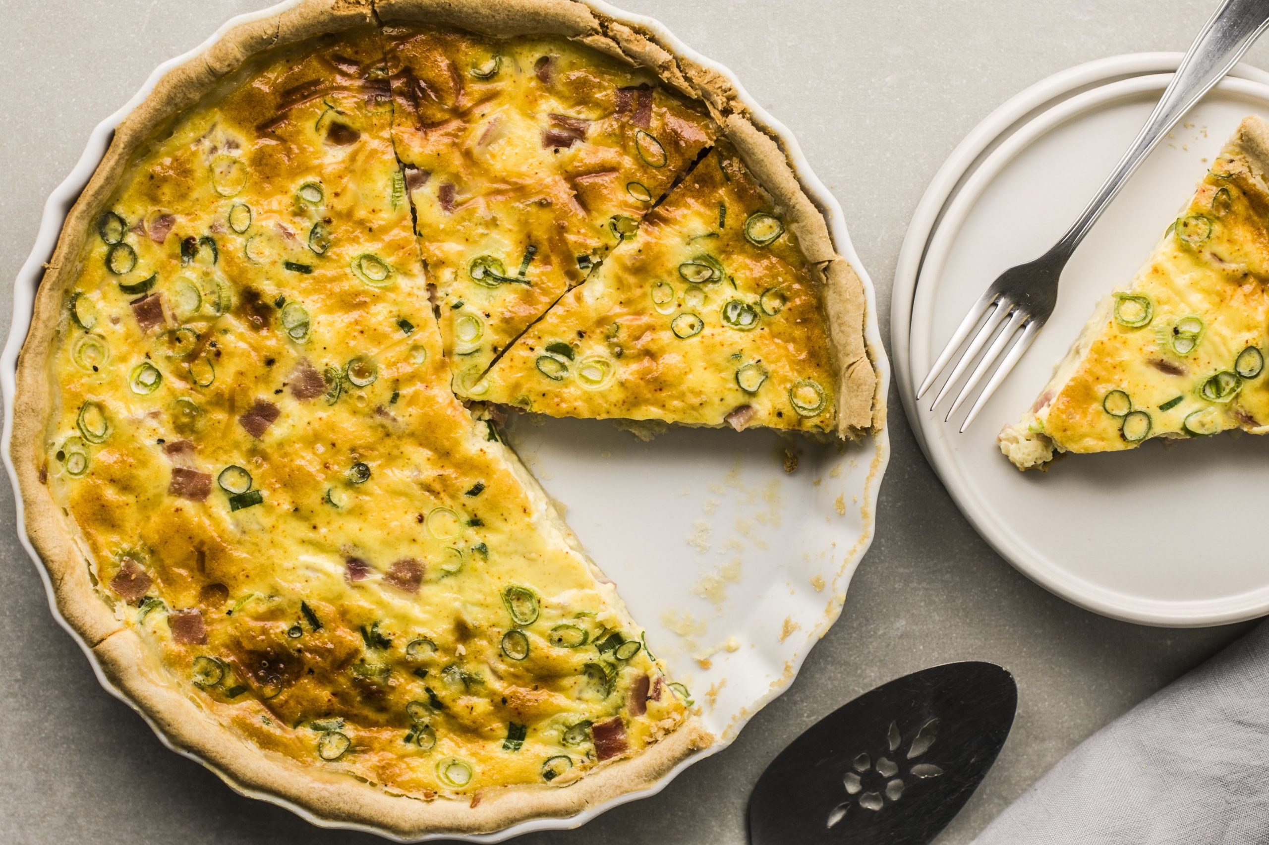Cum prepari quiche cu șuncă și cașcaval