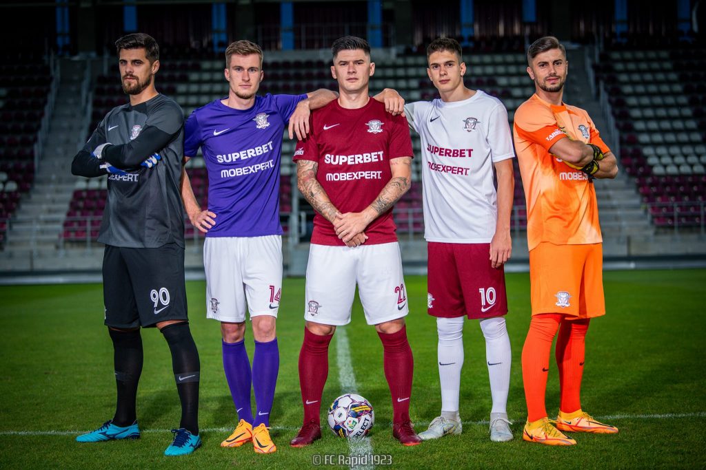 Rapid și-a prezentat echipamentul de joc. Care sunt noutățile față de sezonul trecut și ce a spus Adrian Mutu înainte startului campionatului – GALERIE FOTO