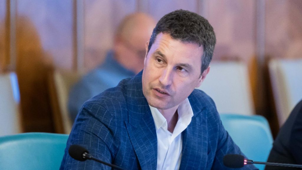 Tanczos Barna, reacție acidă după ce le-a vorbit în maghiară unor activiști de mediu: „Am vorbit în limba română. Se vede foarte clar”