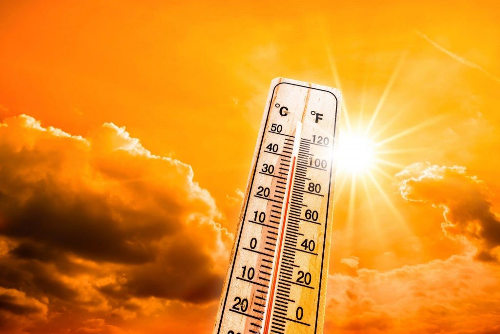 Temperaturile prognozate pentru 2050 se vor înregistra luni şi marţi. Specialiştii, luaţi prin surprindere de vreme