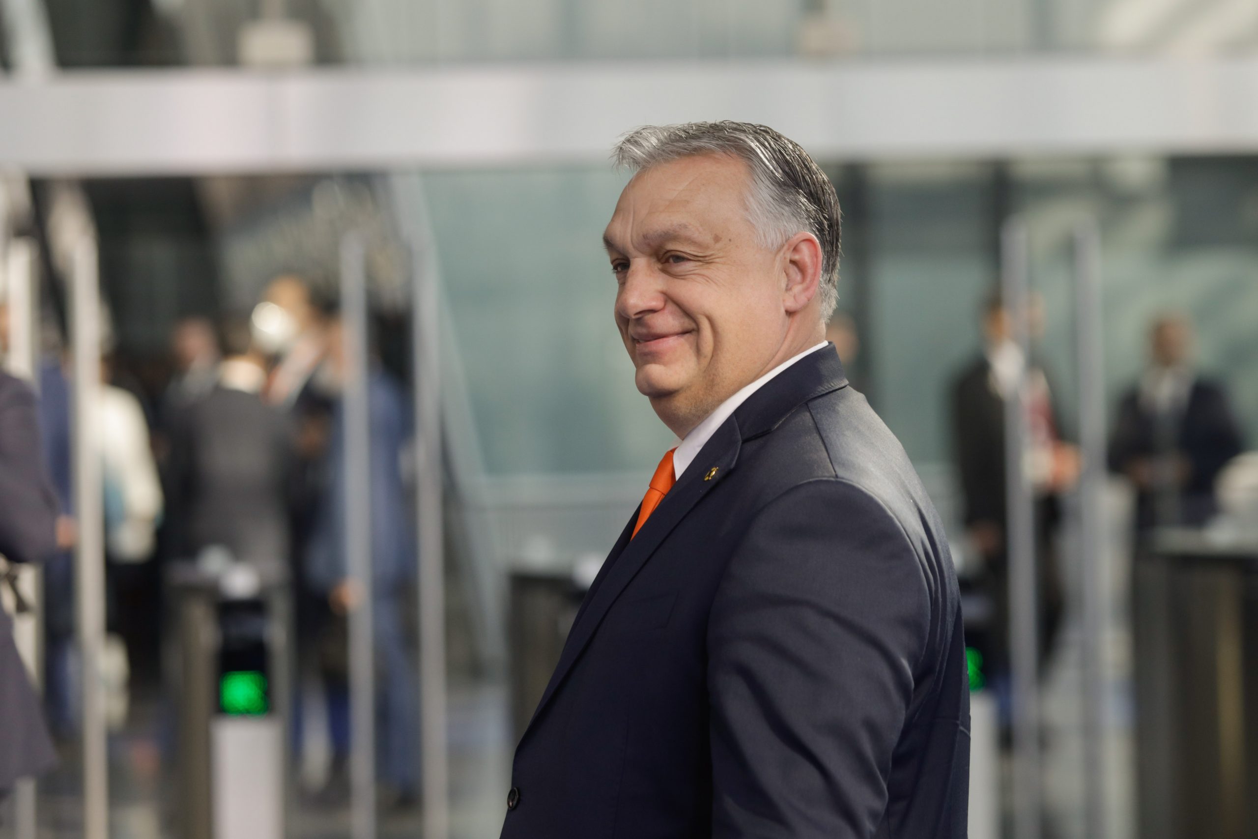 Viktor Orban, criticat de Parlamentul European pentru declaraţiile „rasiste” făcute la Băile Tușnad