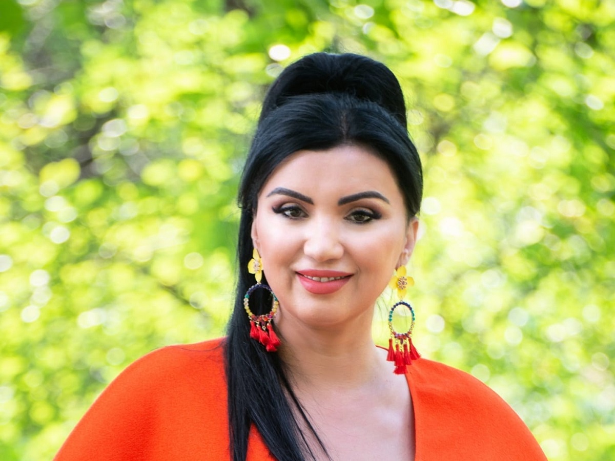 Cum a ajutat-o Carmen Harra pe Adriana Bahmuteanu sa isi gasească iubit