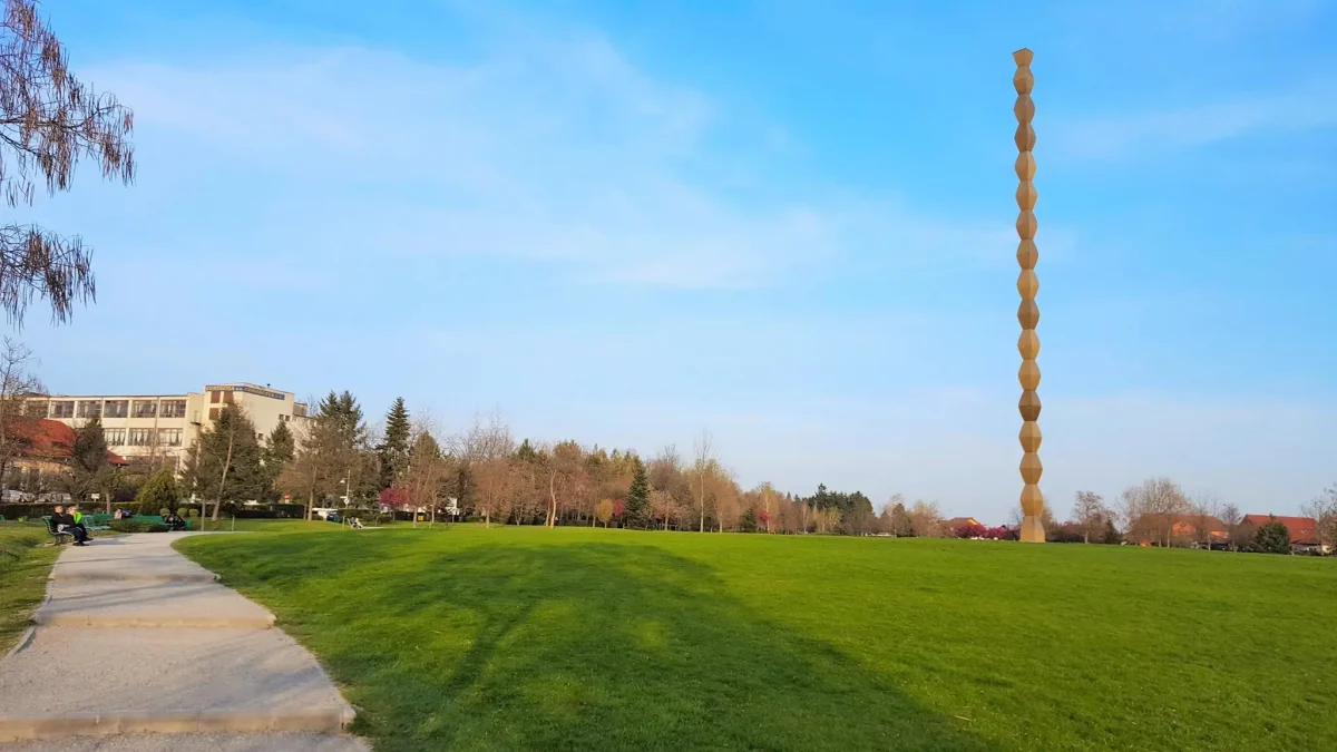 Operele lui Brancusi scot bani si din amenzi 