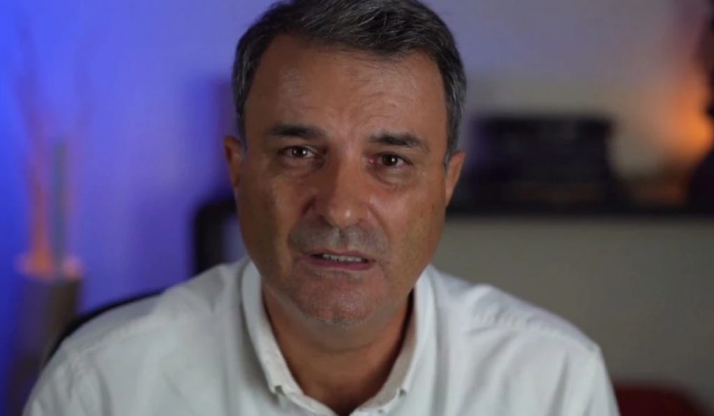 Gafa cu care Lucian Mîndruță a stârnit reacții pe internet. Jurnalistul a dezvăluit cum a făcut economie la benzină