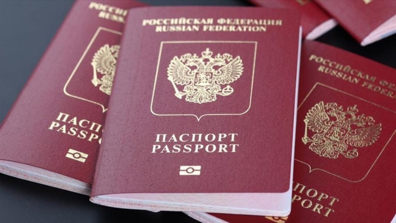 Acordul pentru facilitarea vizelor pentru cetatenii rusi, suspendat complet de UE 