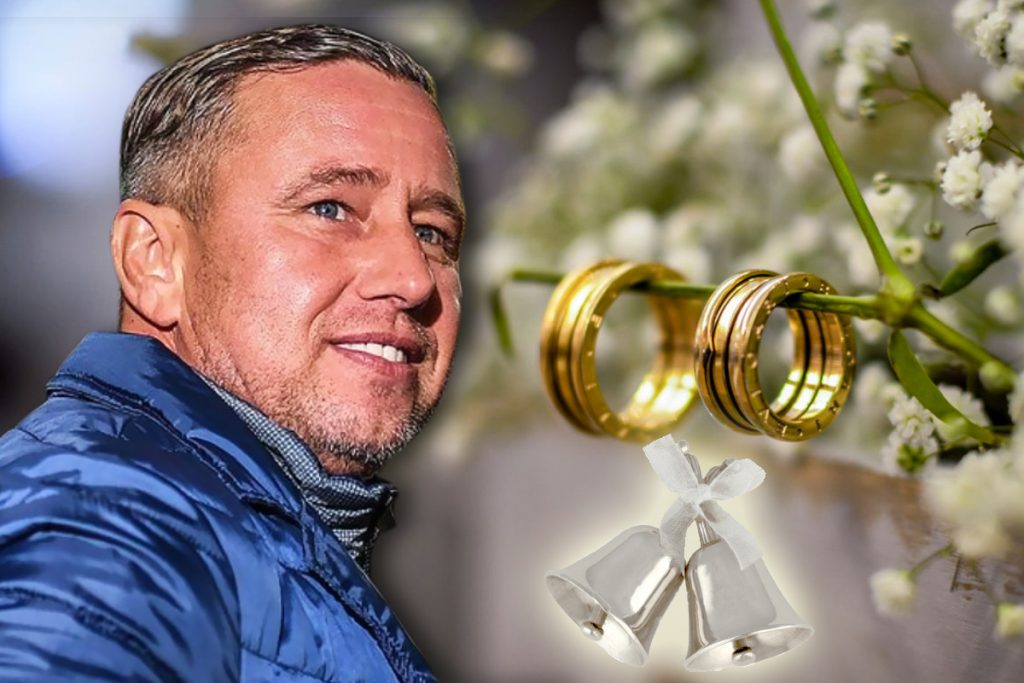 Bat clopote de nuntă în familia Reghecampf. Antrenorul este în culmea fericirii
