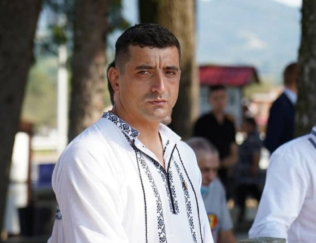 Cu ce se laudă primarul care îl va căsători pe George Simion. Ultimele detalii despre nunta de la Măciuca