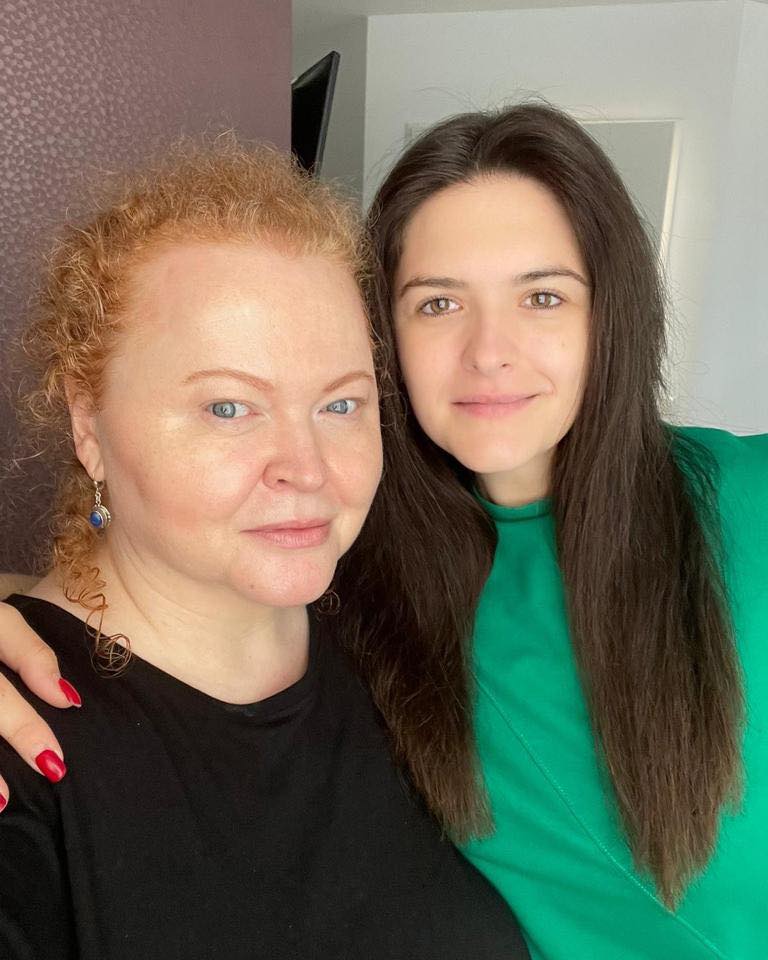 Narcisa Suciu a trecut prin momente cumplite. Cum se simte artista după operația dificilă. „Nu se pune problema să mai cânt”. EXCLUSIV