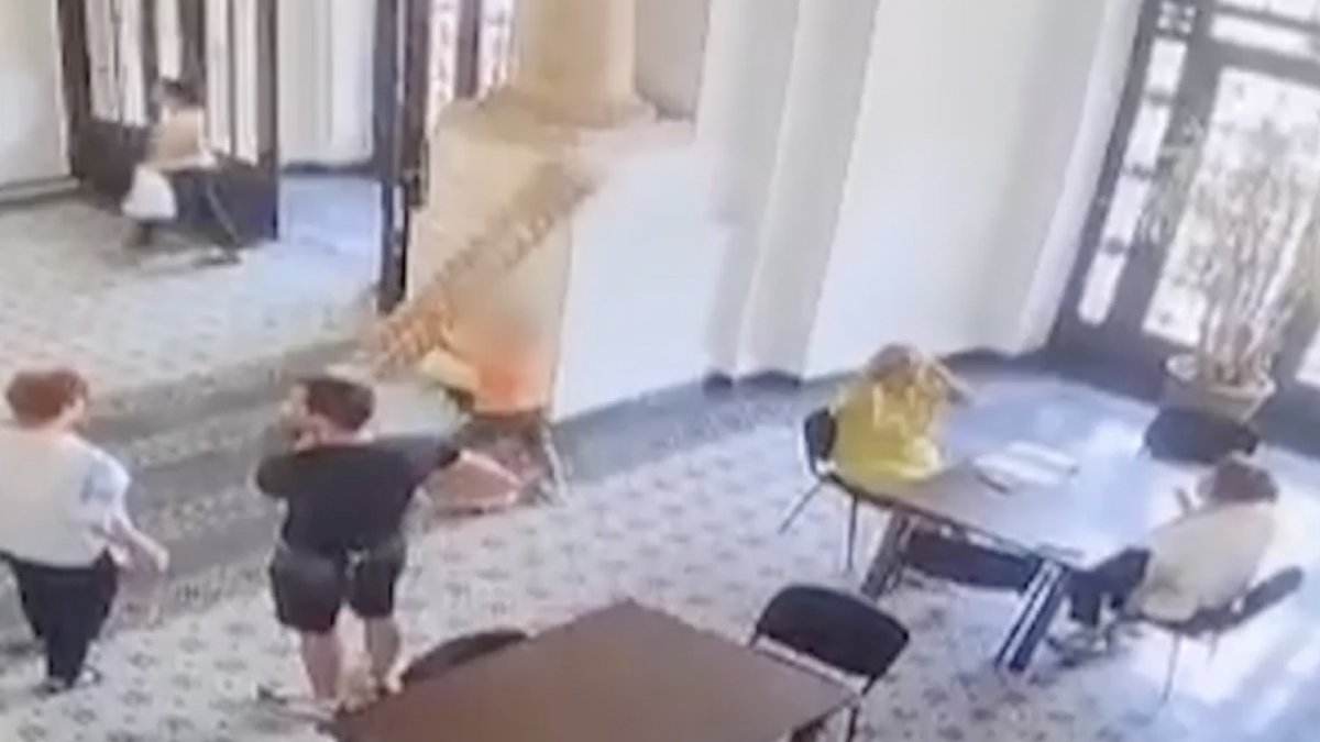 Noi detalii despre starea copilului ranit in incinta Primariei Capitalei