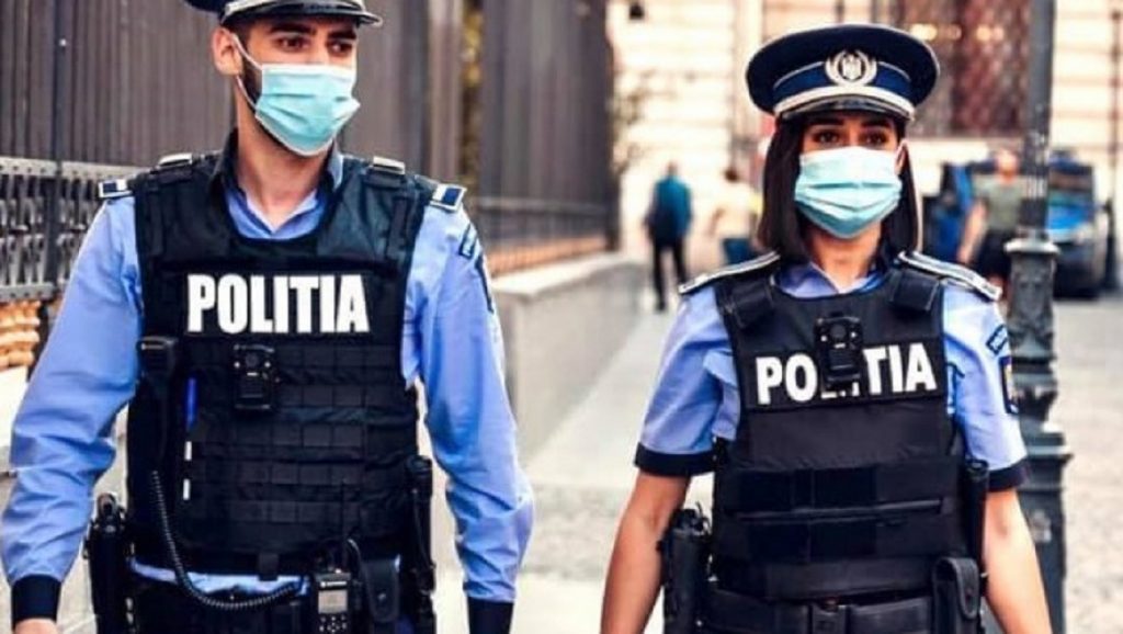 Polițiștii din București, în căutarea un tâlhar după ce a jefuit o femeie. Detaliul care i-a scăpat bărbatului îl poate costa scump