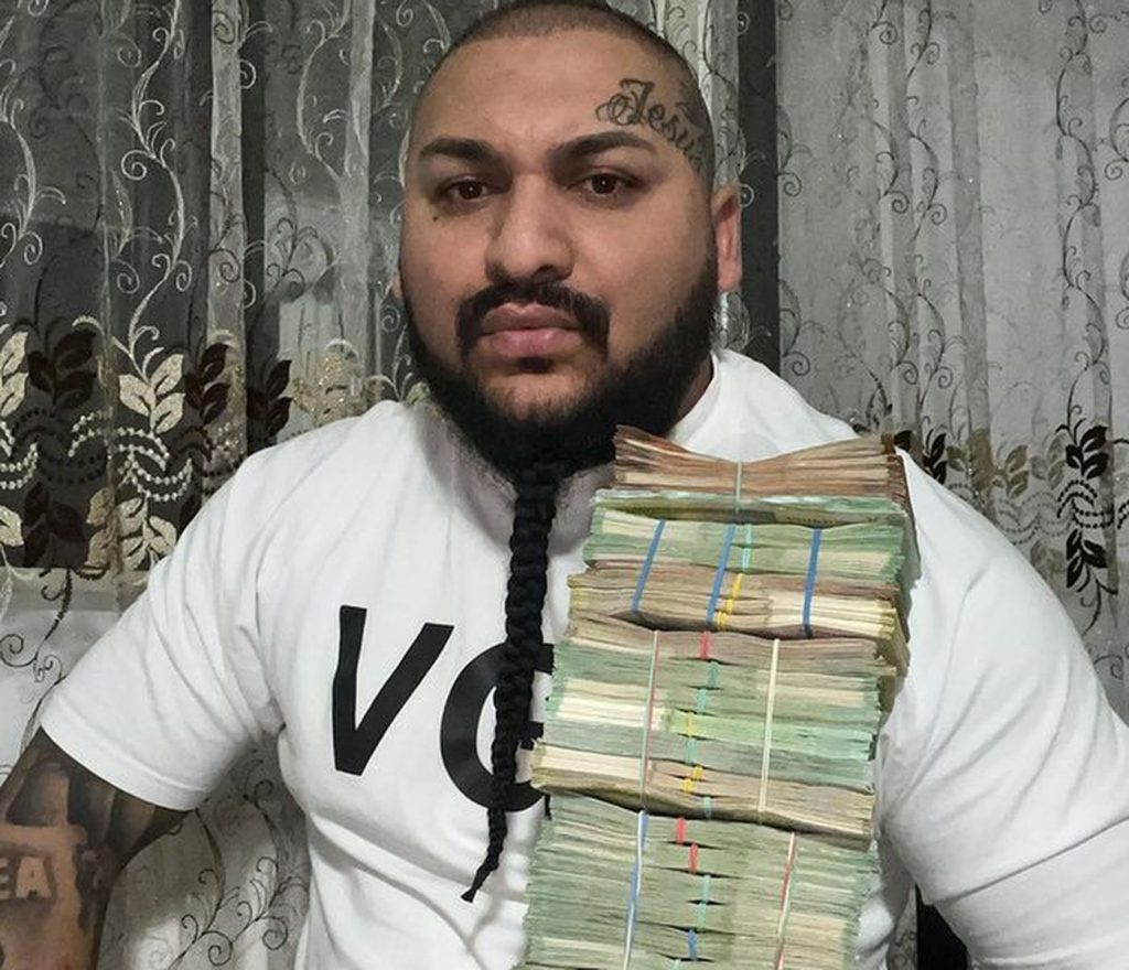 Suma pe care ar fi oferit-o Dani Mocanu ca să scape de ultima plângere penală. Victima sa face mărturisiri complete
