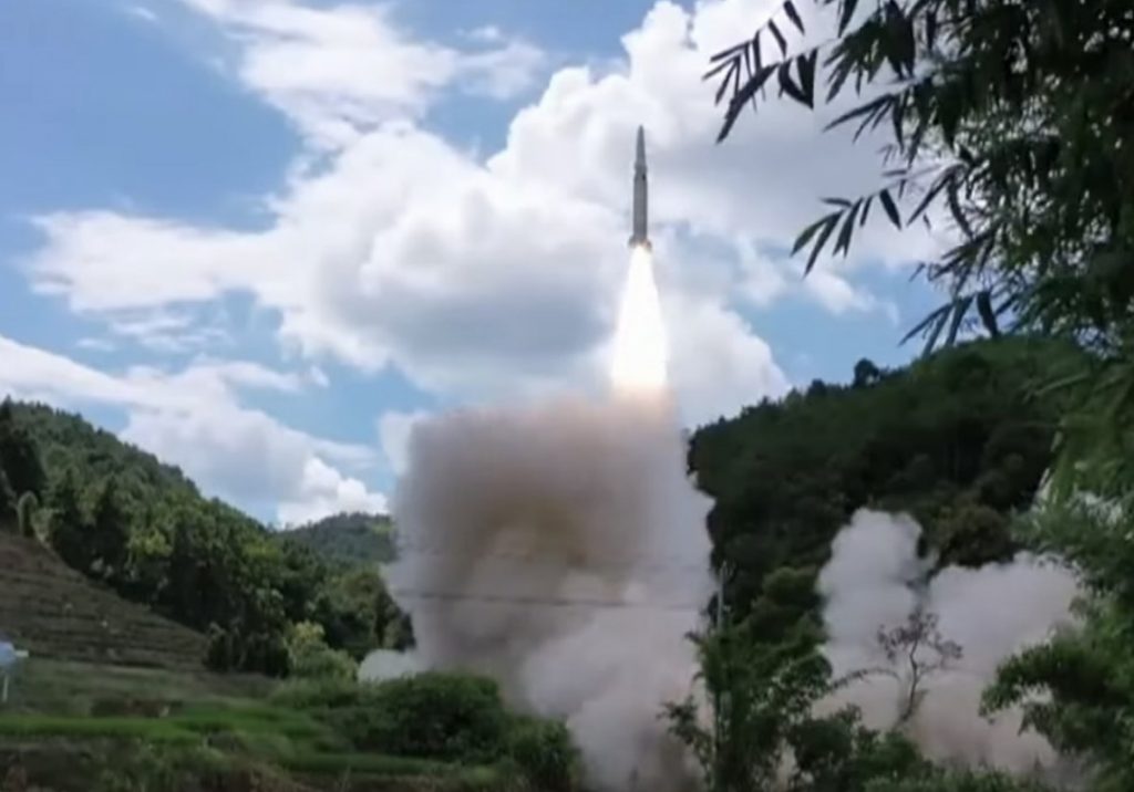 Reacție dură a Japoniei după exercițiile militare fără precedent ale Chinei. Ce cere Beijingului