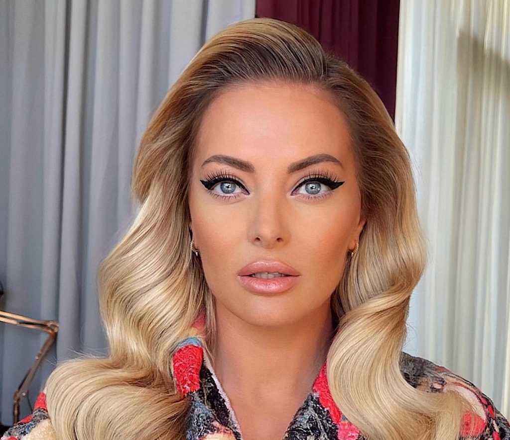 Cele mai îndrăznețe apariții ale Deliei Matache. Imaginile sunt cu adevărat provocatoare. GALERIE FOTO