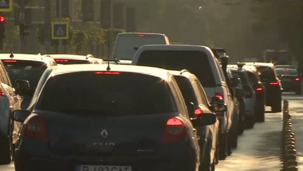 Amenda de pana la 435 de lei pentru parintii care fac aceasta greseala in apropierea scolilor