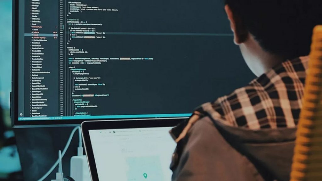 Ce sunt meseriile digitale, la mare căutare în 2022: par desprinse din viitor și poți lucra de oriunde