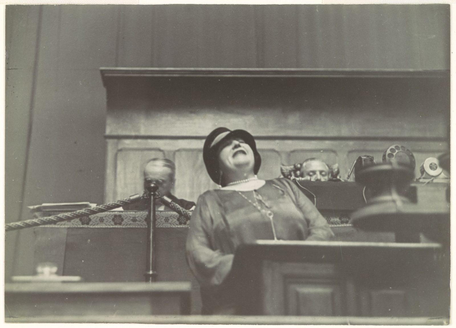 Elena Văcărescu, „ambasadoarea” ce a imbinat desavarsit arta cu politica. Logodnica lui Ferdinand I si confidenta Reginei Elisabeta