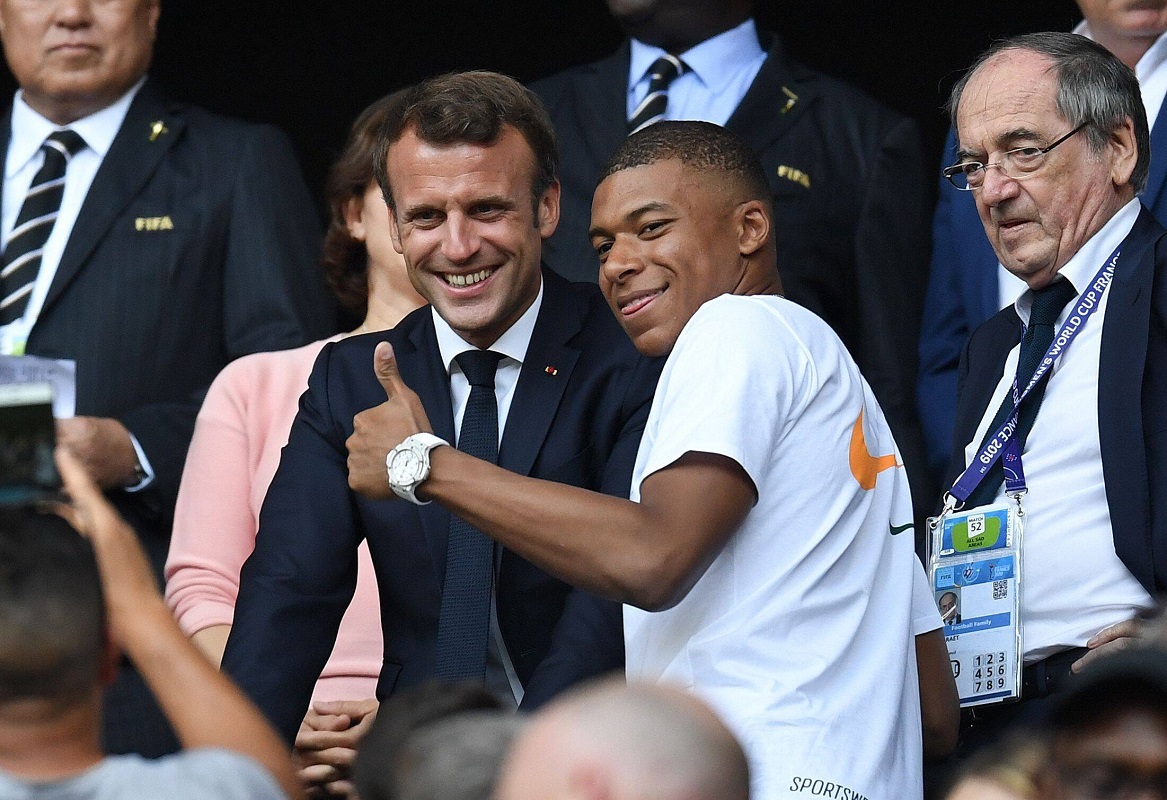 Kylian Mbappe a recunoscut cine l-a convins să rămână la PSG. „A fost o nebunie”