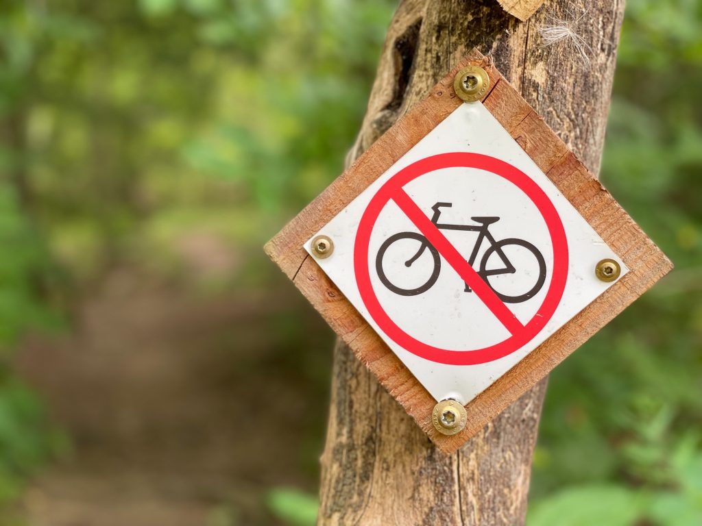 Locurile din București unde nu mai ai voie să mergi cu bicicleta. Amenzile sunt foarte mari
