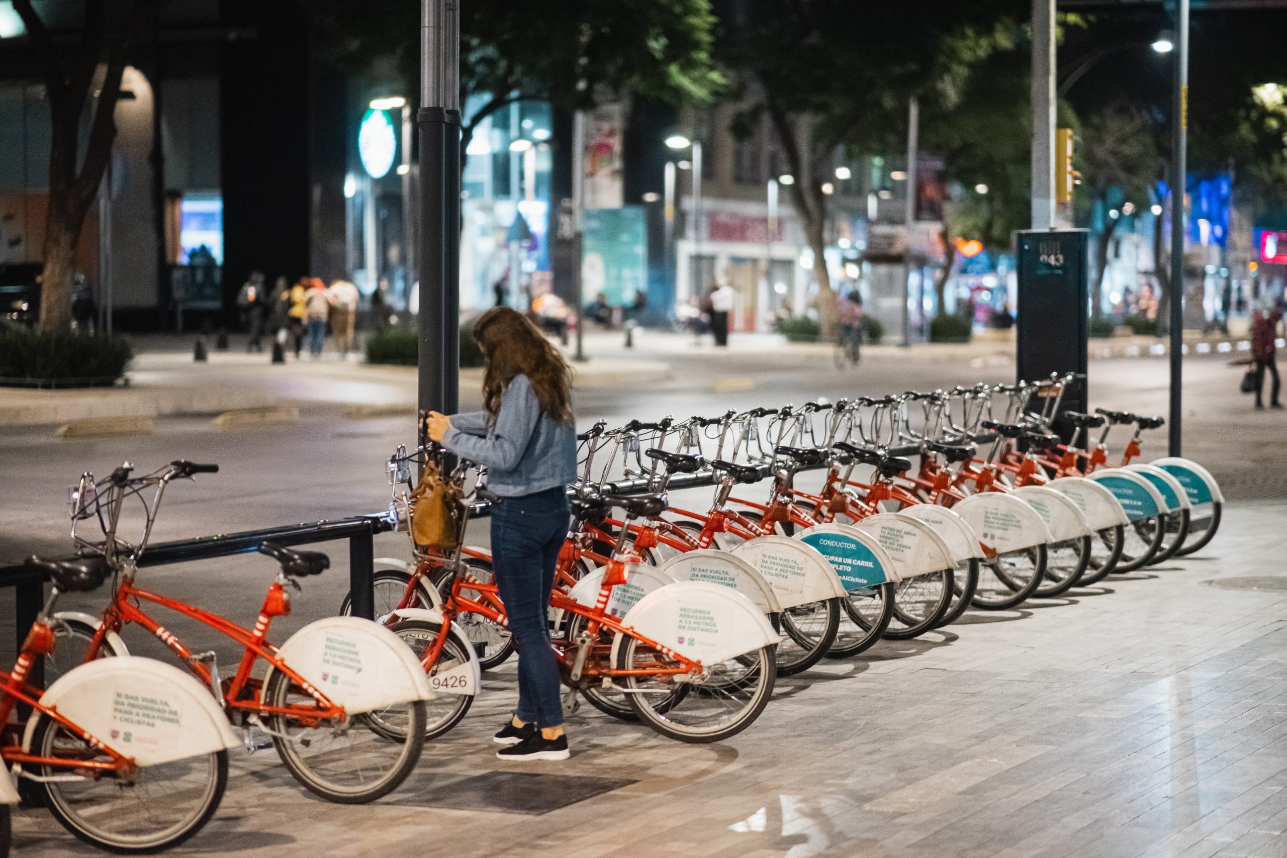 Locurile din București unde nu mai ai voie să mergi cu bicicleta. Amenzile sunt foarte mari