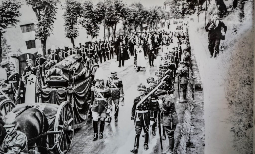 SPECIAL. Suferința, moartea și funeraliile reginei Maria. Suverana, celebrată de peste 30 de ani de poporul al cărui drapel l-a purtat
