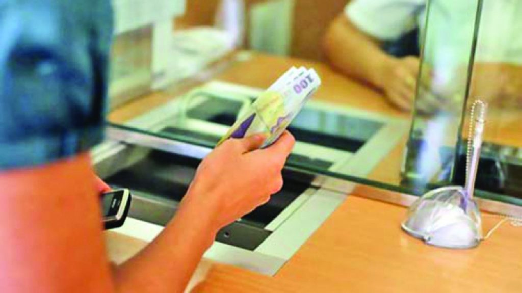 Vești importante pentru românii cu rate la bănci. Ce se întâmplă cu indicele ROBOR