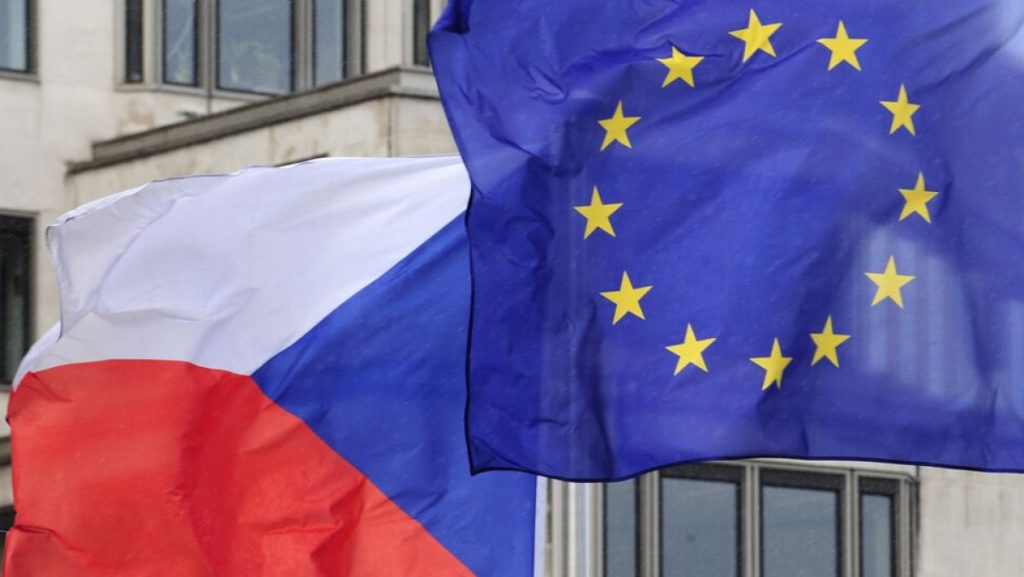 Surprize în Europa. Opoziția din Cehia câștigă, la alegerile locale, majoritatea orașelor mari