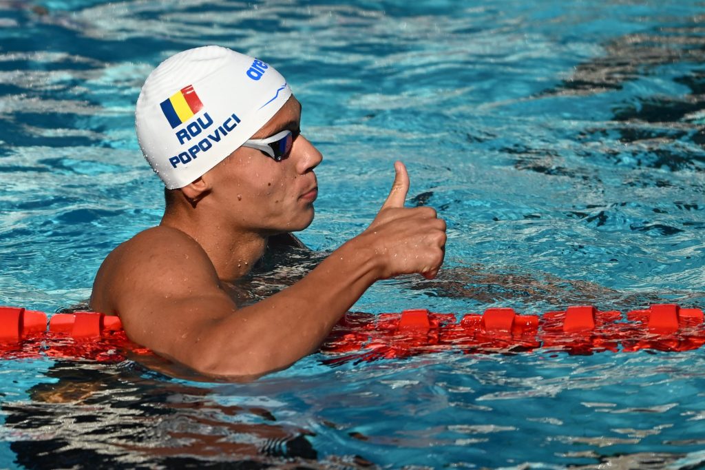 Nou triumf pentru David Popovici la Campionatul Mondial de natație pentru juniori. Medalia de aur în proba de 200 metri liber