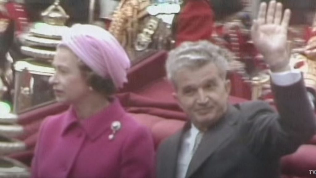 Gestul „extrem” făcut de Regina Elisabeta a II-a în fața lui Ceaușescu. Greșeala pe care nu și-a putut-o ierta niciodată