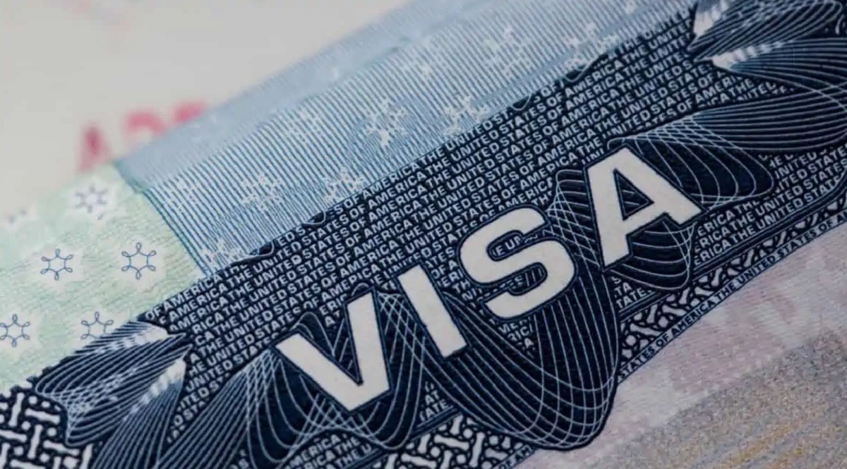 Serghei Lavrov poate pleca în SUA, deși este supus sancțiunilor. Motivul pentru care SUA au decis să îi acorde viza