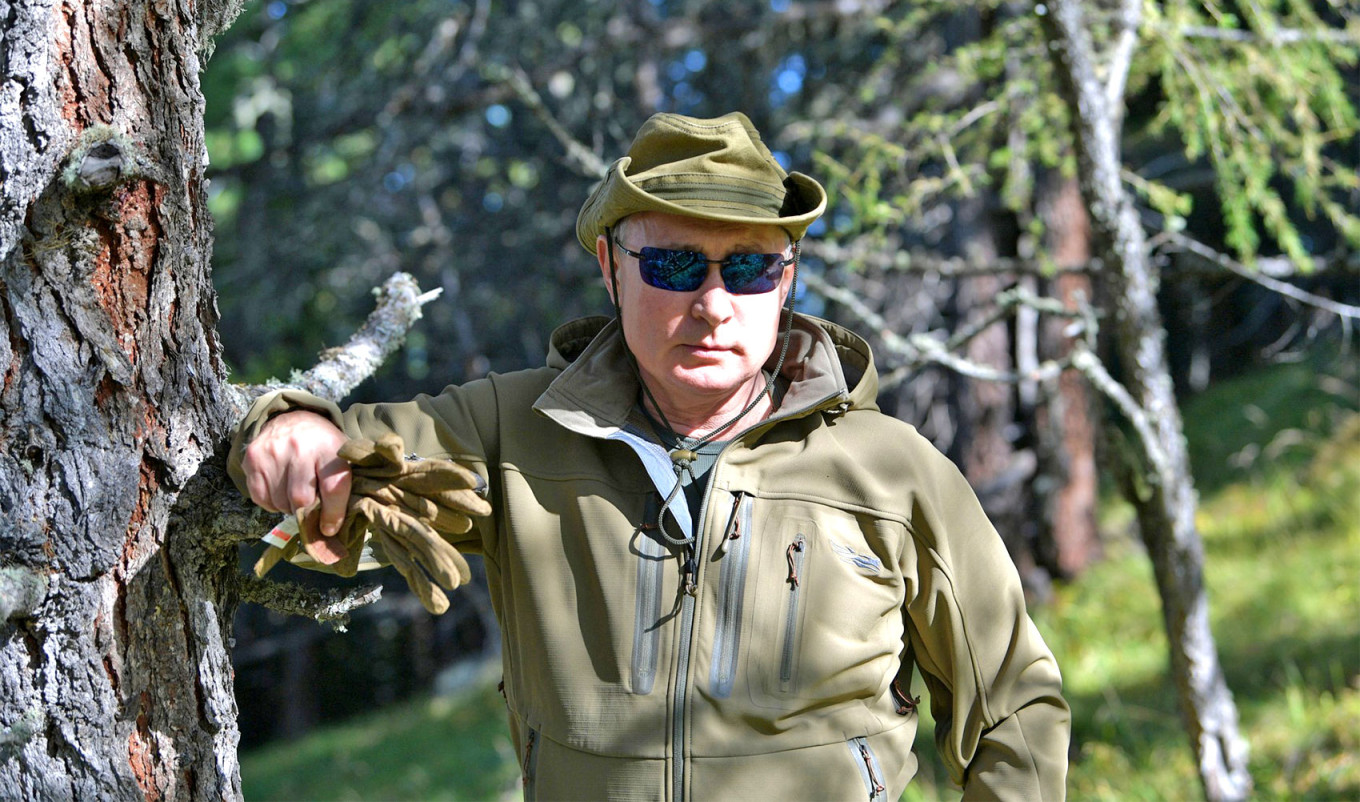 Vladimir Putin în vacanță în Siberia de ziua sa de naștere în 2019 / foto: kremlin.ru