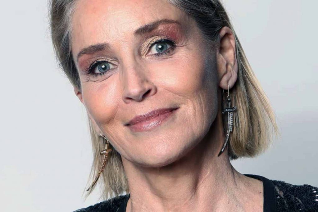 Imaginile cu care Sharon Stone face furori la 64 de ani. Actrița este într-o formă de zile mari
