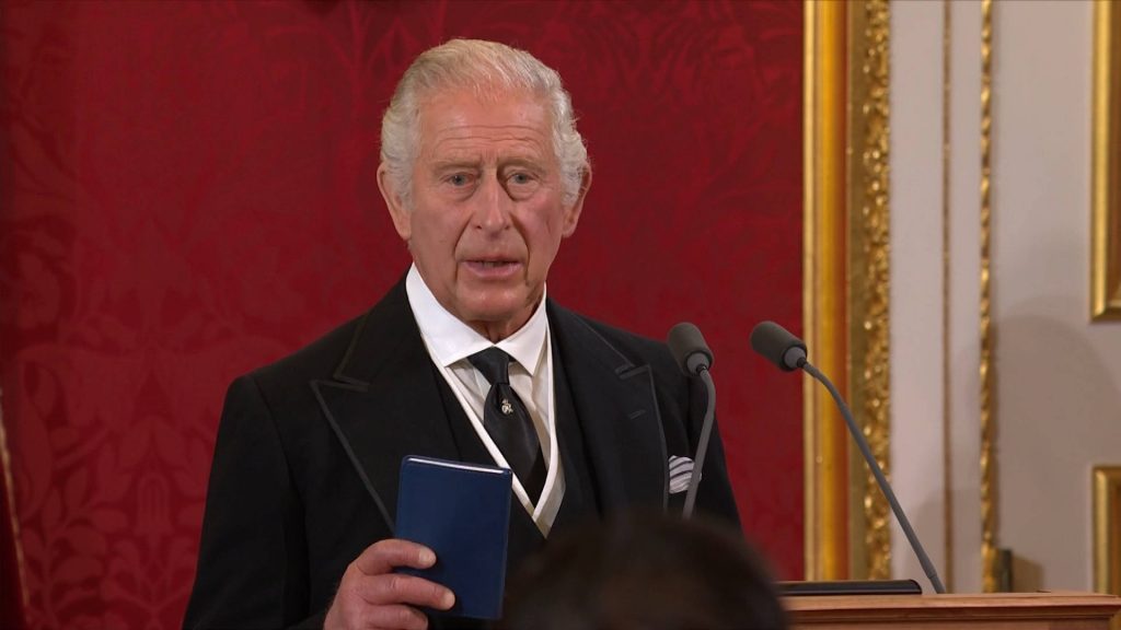 Regele Charles va purta bijuterii în valoare de 3 miliarde de dolari la încoronare. Când va avea loc marele eveniment