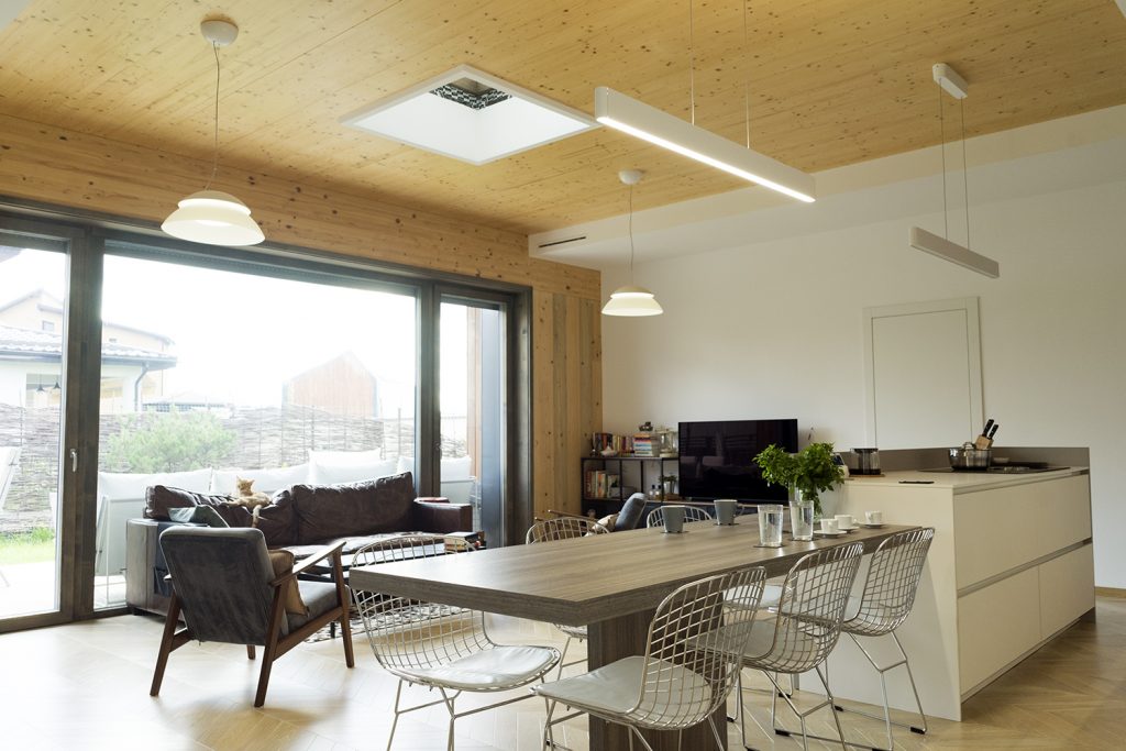 Casa din Romania care se intretine singura 