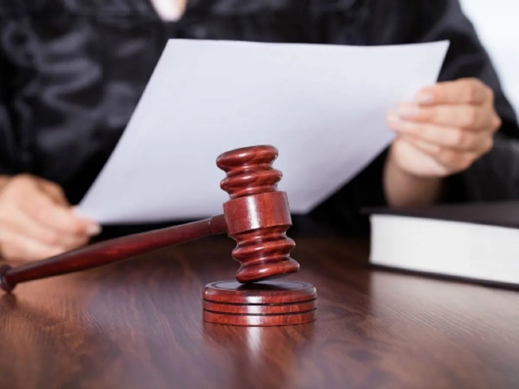 Cum a reușit o româncă să îl păcălească pe iubitul austriac să îi lase toată averea. Femeia a ajuns în instanță după ce l-a părăsit